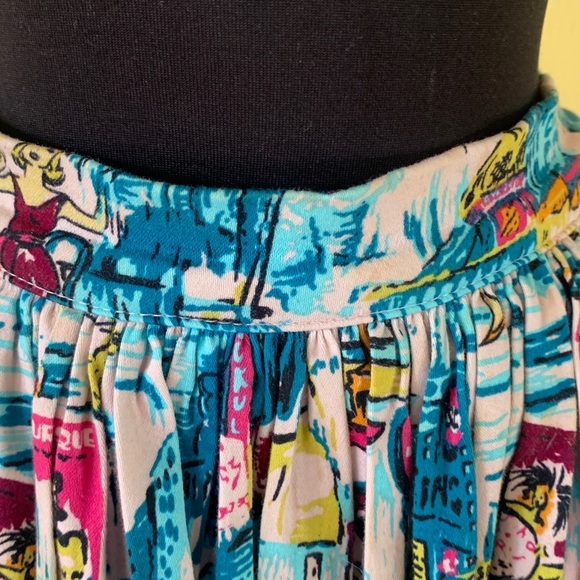 Pinup couture Jenny skirt with Paris print and POCKETS!
Size medium waist 30” - Picture 3 of 6